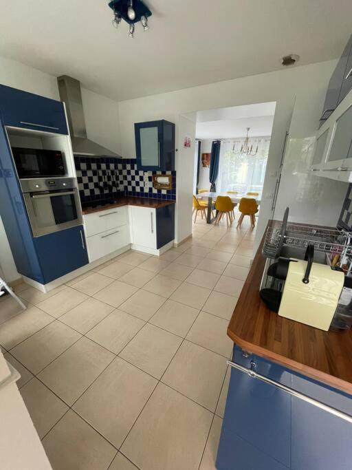 Maison De Vacances Familiale Ouistreham Exteriör bild
